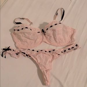 Bra and panty set